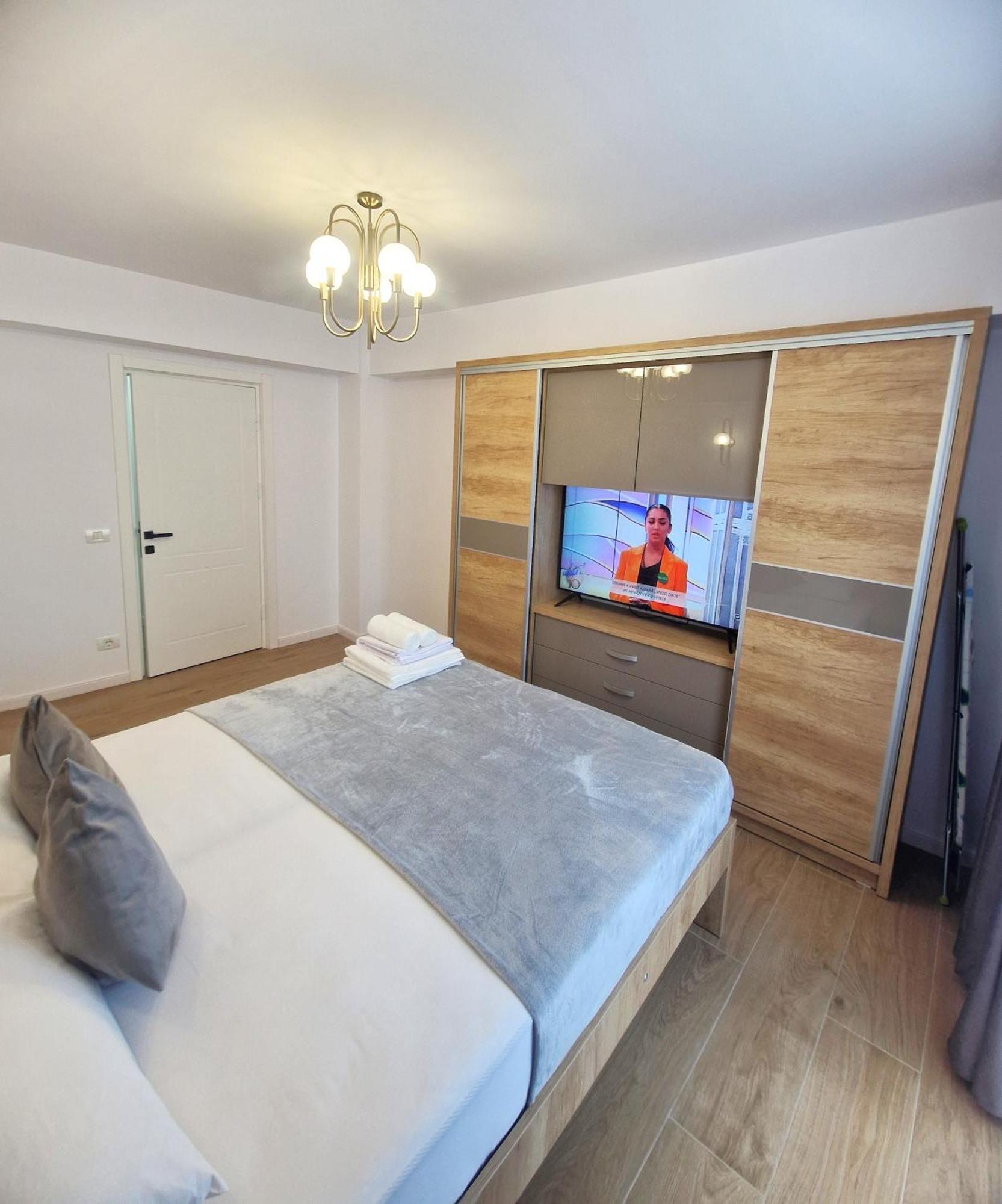 Ultracentral Luxury Apartament Curtea de Argeş Dış mekan fotoğraf